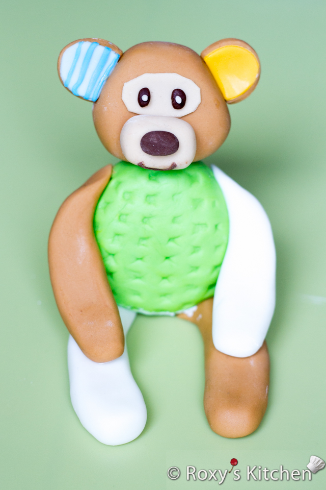 fondant teddy bear
